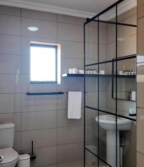Mahikeng House | The Pebbles