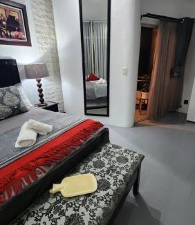West Beach House | The Penthouse, Pub Lounge and Porch on the Palace, Bloubergstrand