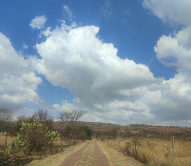 Magaliesberg Apartment | The Pink chair questhouse