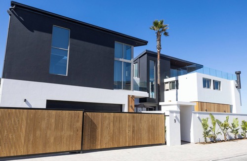 Sunset Beach Apartment | The Pool-House @ Ocean 9