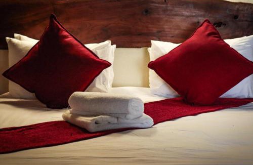 Tzaneen House | The Red Oak Guesthouse