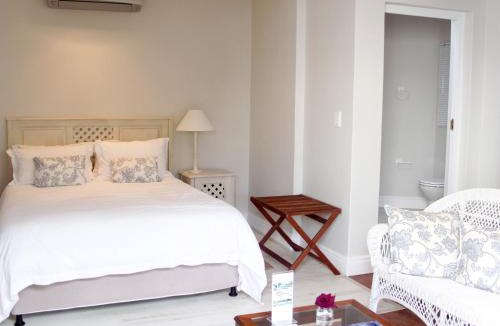 Robberg Beach Cabin | The Robberg Beach Lodge - Lion Roars Hotels & Lodges