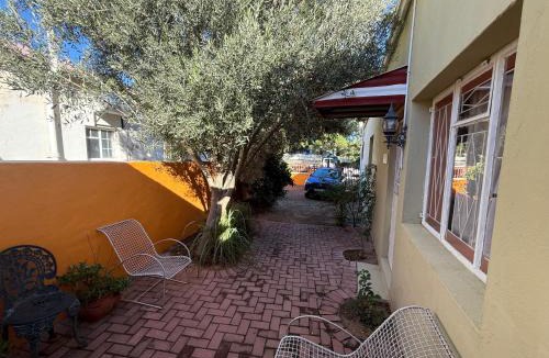 Cradock House | The Rose and Olive