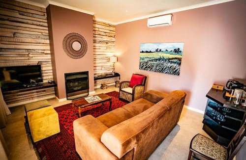 Riebeek Kasteel Hotel | The Royal Hotel