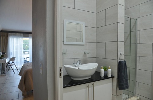 Kosmos House | The Shore House