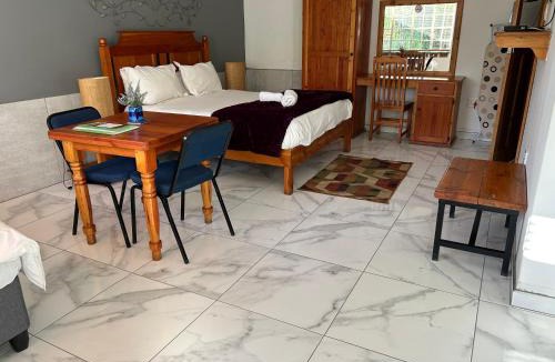 Kimberley House | The Solomon Guest House