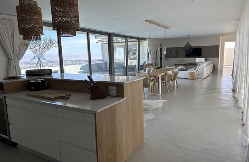 Helderberg Rural House | The Somer House Luxusvilla mit Pool und Meerblick in Somerset West Nahe Kapstadt