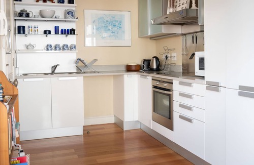Kalk Bay Apartment | The Studio at the Majestic, Kalk Bay
