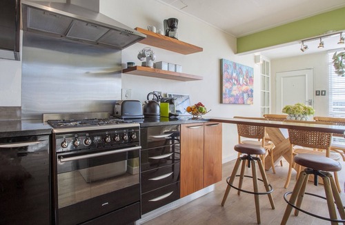 Bo'Kaap Apartment | The Studios 315 by CTHA