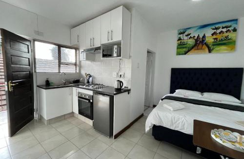 Windsor Apartment | The studios at Forest Glen