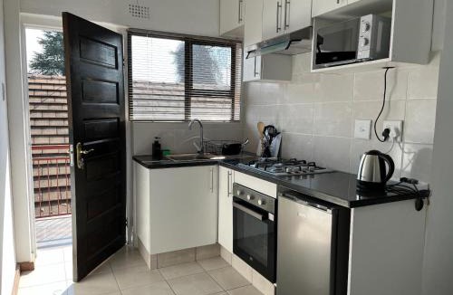 Windsor Apartment | The studios at Forest Glen
