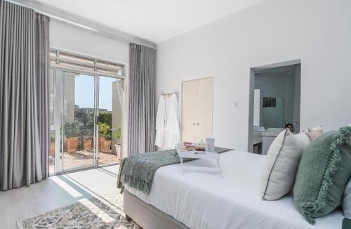 Cape Town Apartment | The Sunbird