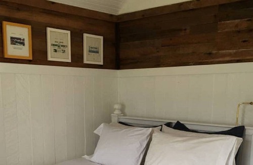 Paicines Apartment | The Telegraph Office Cabin near Mercy Hotsprings