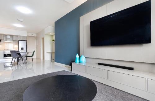 Greater Johannesburg Metropolitan Area Apartment | The Tyrwhitt Rosebank