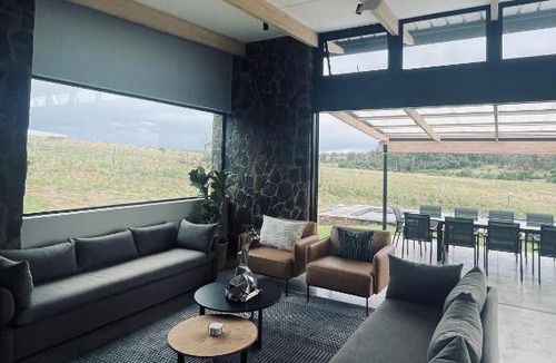 Mogale City Villa | The Villa at 40 Acres - Self-Catering Luxury Farmhouse on 16 hectares