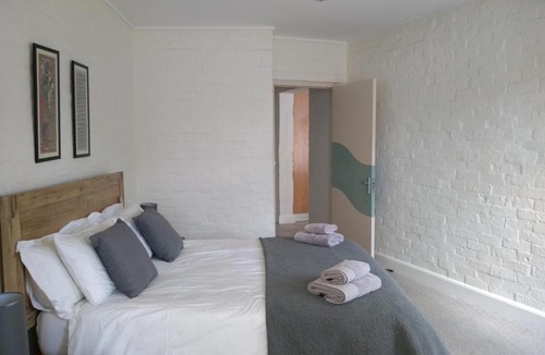 Scott Estate Apartment | The Village apartment with beach and mountain views