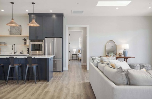 Santa Rosa House | The Vineyard Estate at Paradise Ridge by Kohmsa
