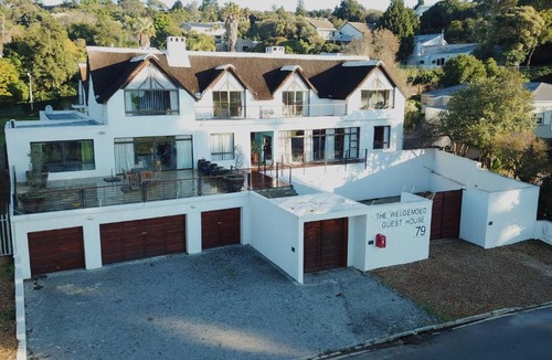 Eikenbosch House | The Welgemoed Guest House