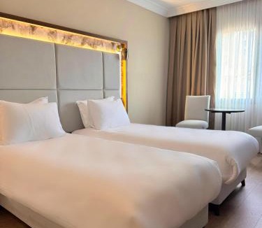 Konak Hotel | The Yalı Konak Hotel İzmir