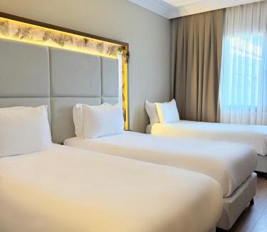Konak Hotel | The Yalı Konak Hotel İzmir