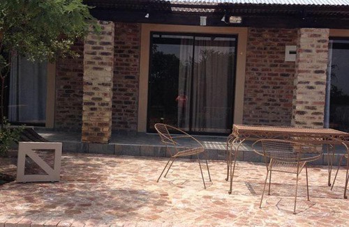Potchefstroom Cabin | Thorntree Lodge