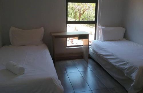 Bela-Bela Hostel | Thuto Centre Conferencing & Bush Lodge