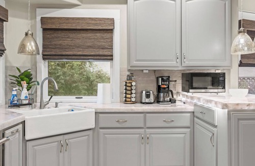 Midtown Sacramento House | Timeless 5BR Victorian Retreat in Midtown Sacramento