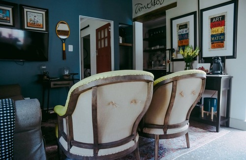 Waverley Cottage | Timeless Elegance for Discerning Traveler