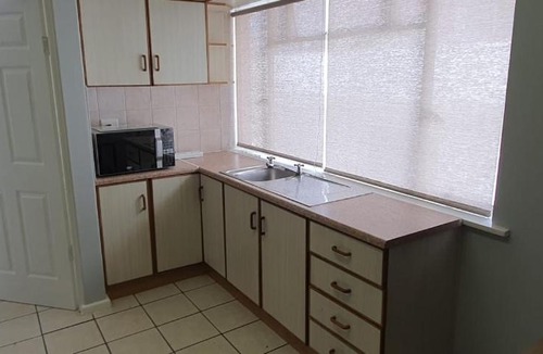 Mossel Bay Apartment | TinyApartment@Mosselbay - Entire 1 Bedroom Apartment Mossel Bay Central