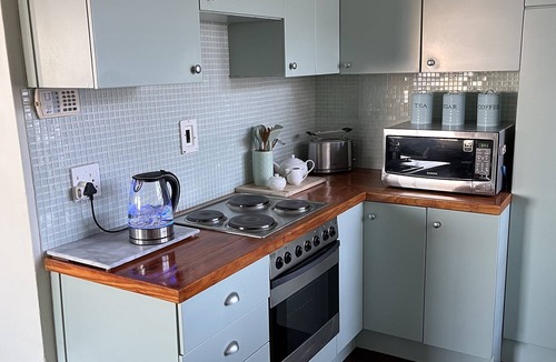 Sea Point Apartment | Top Corner Apartment With Views To Robben Island and a corner of Table Mountain