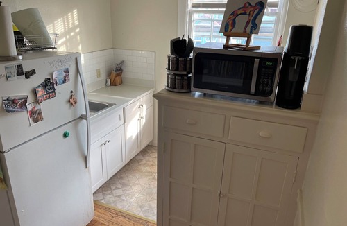 Marina District Apartment | Top Floor 1-bedroom Chic Elegant ApartmentWalking Score 99!
