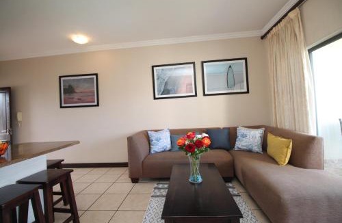 Margate Apartment | Topanga Beach Apartment