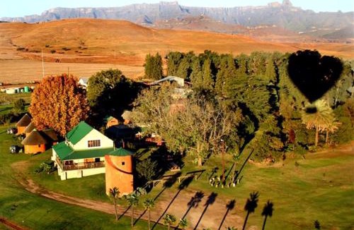 Okhahlamba Bed & Breakfast | Tower of Pizza