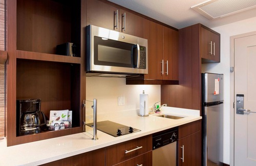 Foster City Hotel | TownePlace Suites San Mateo Foster City