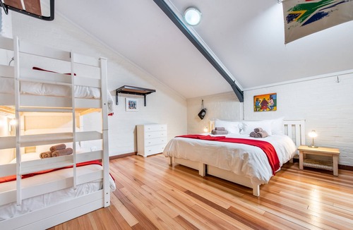 Elgin Hostel | Trails End Bike Hotel