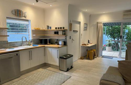 Greater Johannesburg Metropolitan Area House | Tranquil Cottage Retreat - Malanshof Randburg
