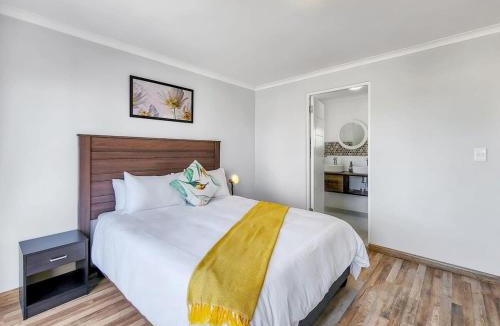 Blouberg Rise Apartment | Tranquil Family Escape: Pool Balcony