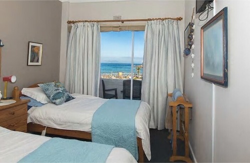 Fish Hoek Apartment | Tranquil sea-view escape