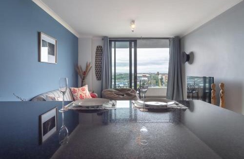 Observatory Apartment | Tranquil, Spacious, Quiet Trendy with a View