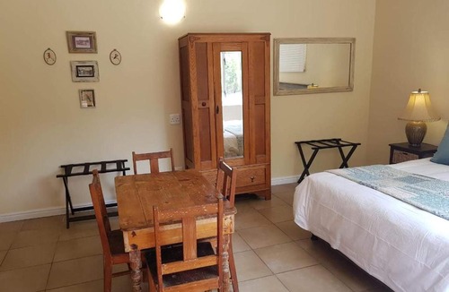 Port Elizabeth Apartment | Tranquility Self-Catering Accommodation