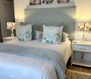 Saint Francis Bay House | Tree Aloe Guest house
