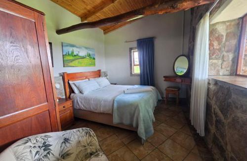 Emakhazeni Cabin | Treeferns Trout Lodge