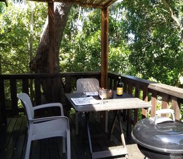 Die Barakke Apartment | Treehouse Cottage