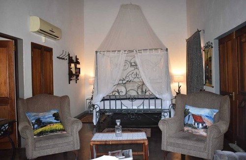 Leeupoort Cabin | Trekpad Safaris