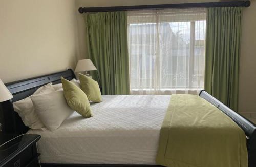Shelly Beach Apartment | Trevi Sea-view Apartment