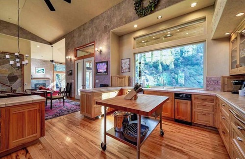 Burnt Ranch House | Trinity River Vista