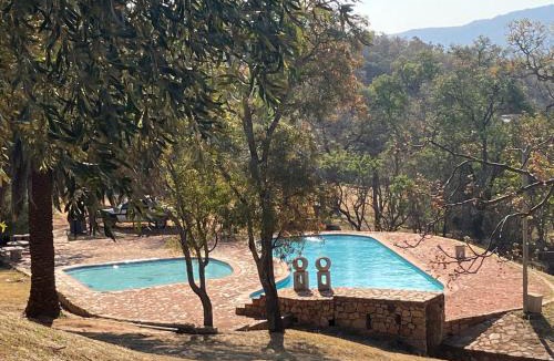 Buffelspoort Ski Chalet | Tshiamo Bush Chalet
