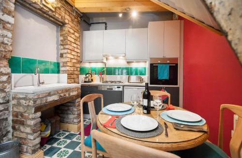 Balat Apartment | Turquoise House Featured in Elle Decor Magazine