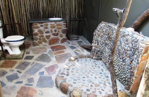 Thorny Bush Game Reserve Cabin | Two Bedroomed Bush-tent on the Klaserie River, with free lion - hyena sounds