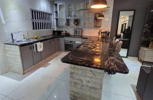 Constantia Kloof Apartment | uBuhle - 2 bed with shared full bathroom